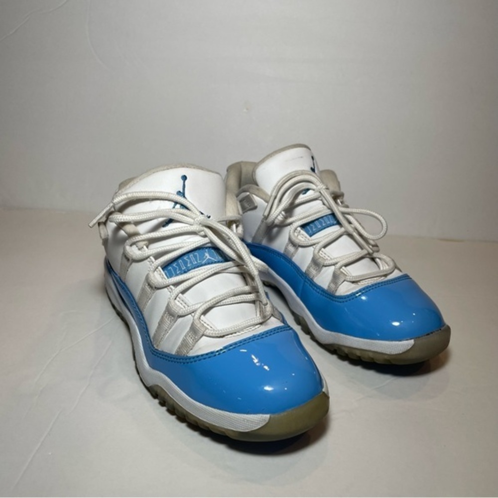 Air Jordan XI (11) retro low unc Blue white GS 3y Boys sneakers no box pre-owned